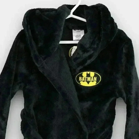 NEW! BATMAN Plush Hooded Robe shiny black belted kids 2T and XS(4/5) - Picture 2 of 5